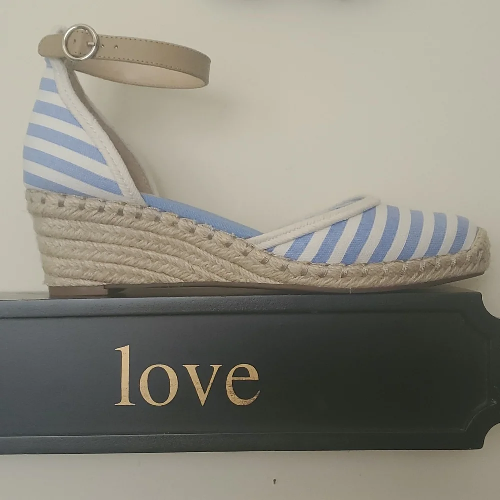 Crown & Ivy Nautical Blue White Stripe Espadrille Wedge - Picture 2 of 11
